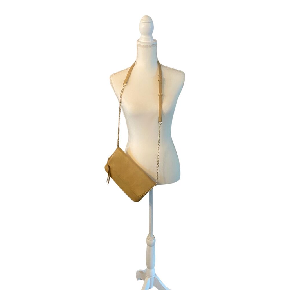 Urban Expressions Mustard Yellow Genuine Leather Crossbody Purse Magnetic Flap